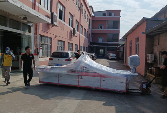 便宜的自動(dòng)鉆孔機(jī)是否更具成本效益？