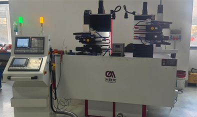 數(shù)控自動(dòng)鉆孔機(jī)床春節(jié)放假前準(zhǔn)備